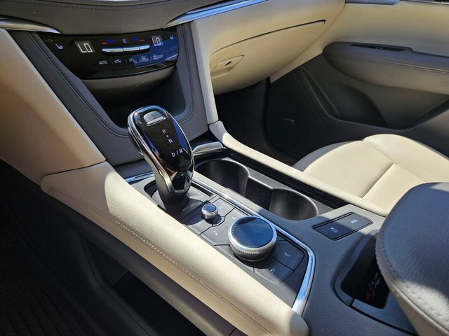 Used 2024 Cadillac XT5 Premium Luxury w/ LPO, Floor Liner Package AWD/4WD image 24