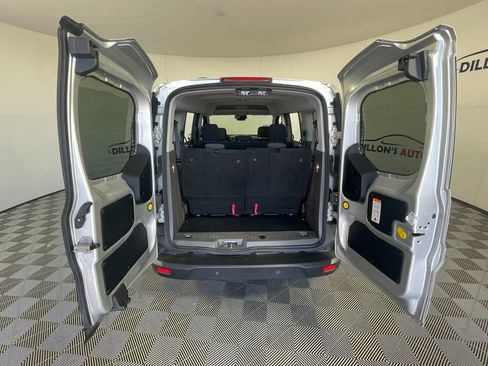 Used 2022 Ford Transit Connect XL image 6