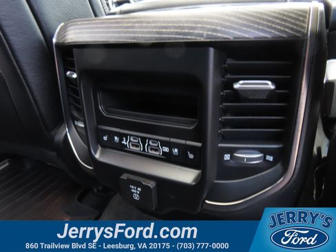 Used 2020 RAM 1500 Limited w/ Black Appearance Package AWD/4WD image 32