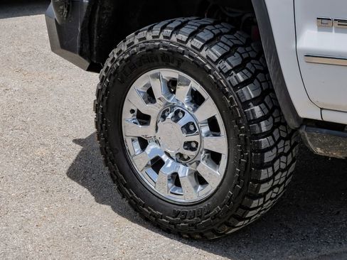 Used 2015 GMC Sierra 2500 Denali w/ Duramax Plus Package AWD/4WD image 62