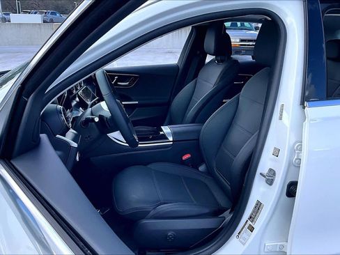 Used 2025 Mercedes-Benz C 300 4MATIC Sedan image 8