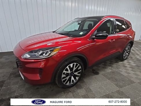 Used 2020 Ford Escape SE Sport image 8