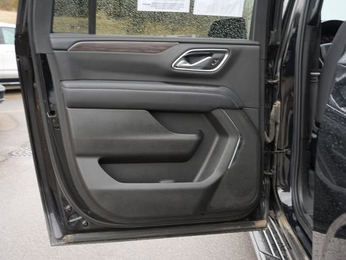 Used 2022 Chevrolet Suburban LS w/ Max Trailering Package AWD/4WD image 20