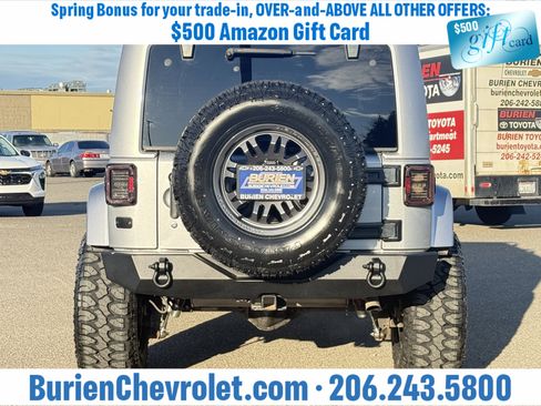 Used 2015 Jeep Wrangler Unlimited Sahara image 4