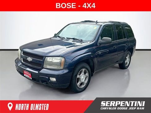 Used 2008 Chevrolet TrailBlazer LT w/ Sun And Sound Package AWD/4WD image 1