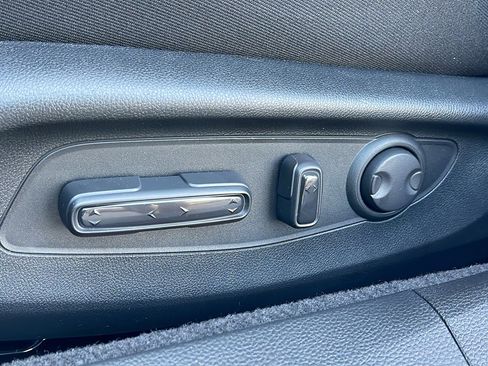 Used 2025 Honda Accord SE image 16