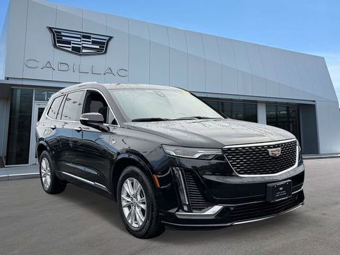 Certified 2024 Cadillac XT6 Luxury image 2