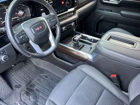 Used 2022 GMC Sierra 1500 Elevation image 11