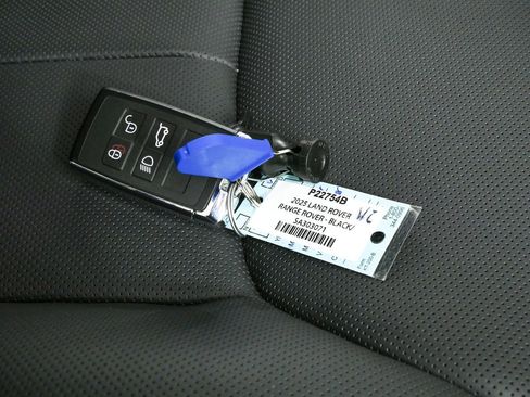 Used 2025 Land Rover Range Rover SE AWD/4WD image 40