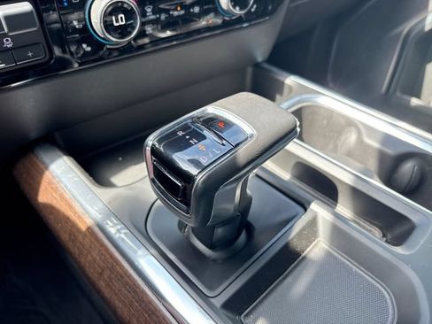 Used 2022 Chevrolet Silverado 1500 High Country w/ Z71 Off-Road Package AWD/4WD image 19