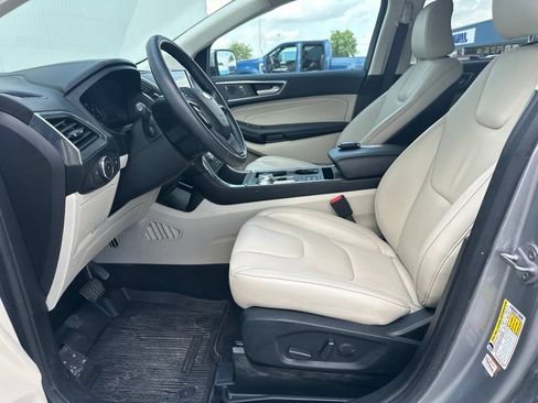 Used 2022 Ford Edge Titanium AWD/4WD image 14