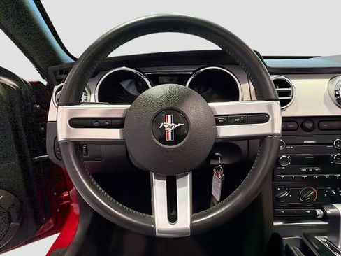 Used 2008 Ford Mustang Premium image 10