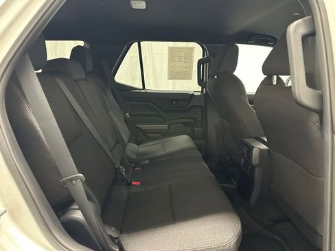 Used 2025 Toyota 4Runner SR5 AWD/4WD image 52