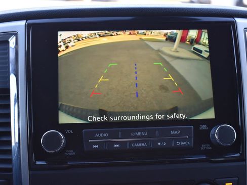 Used 2021 Nissan Titan SV w/ SV Convenience Package image 41