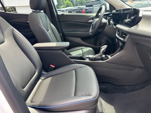 Used 2026 Buick Encore GX Sport Touring w/ Comfort Package FWD image 14