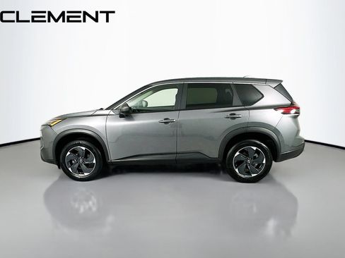 Used 2024 Nissan Rogue SV AWD/4WD image 6