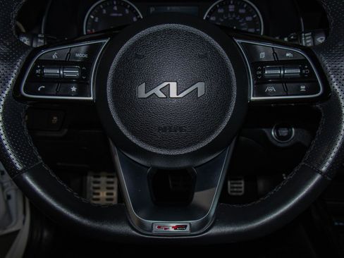 Used 2024 Kia Forte GT-Line w/ GT-Line Premium Package image 12