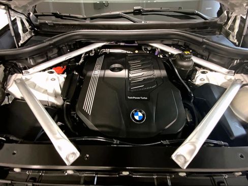 Used 2023 BMW X5 xDrive40i w/ Executive Package image 31