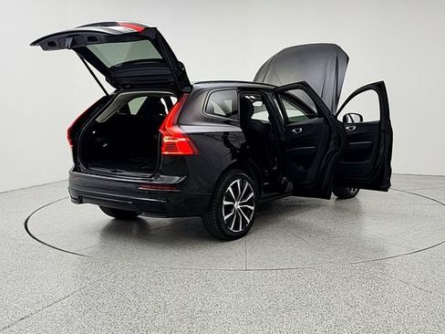 Used 2024 Volvo XC60 B5 Plus w/ Protection Package Premier AWD/4WD image 11