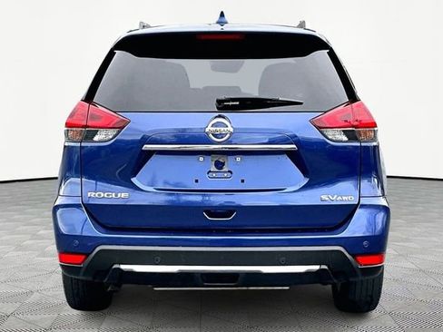 Used 2019 Nissan Rogue SV image 6