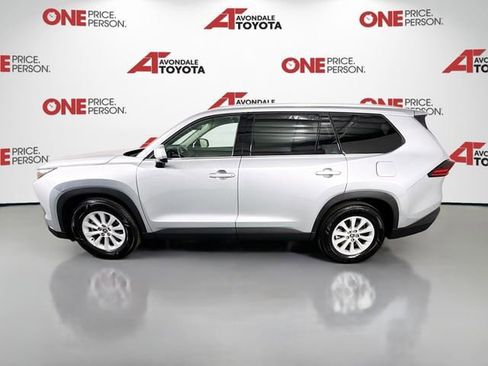 Certified 2025 Toyota Grand Highlander FWD image 4
