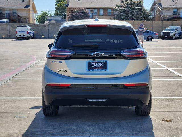 Used 2023 Chevrolet Bolt LT w/ Infotainment Package FWD image 13