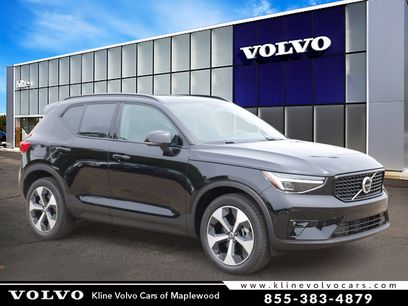 New 2026 Volvo XC40 B5 Plus w/ Protection Package Premier