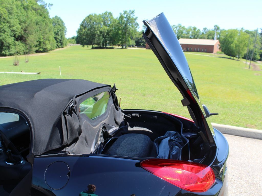 Used 2009 Pontiac Solstice Convertible w/ Preferred Package RWD image 15