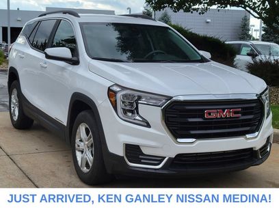 Used 2024 GMC Terrain SLE w/ Driver Convenience Package
