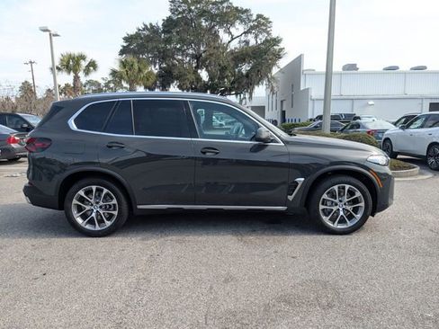New 2026 BMW X5 sDrive40i image 3