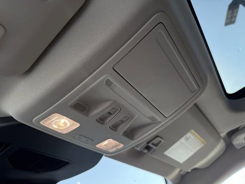 Used 2022 Ford Escape Titanium w/ Class II Trailer Tow Package image 21