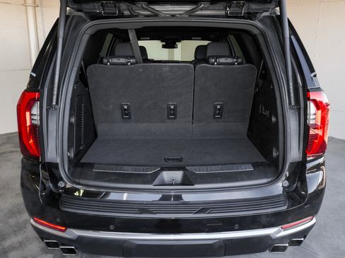 Used 2025 GMC Yukon Denali image 47