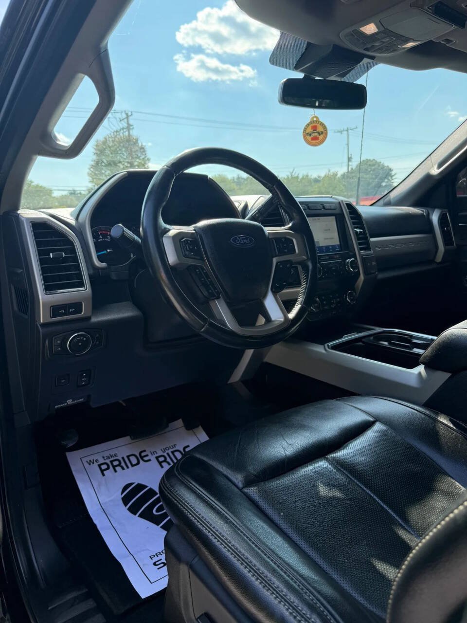 Used 2021 Ford F250 Lariat w/ Lariat Ultimate Package AWD/4WD image 14