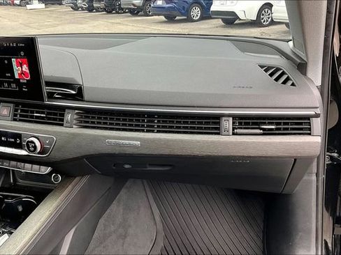 Used 2022 Audi A4 2.0T Premium Plus w/ Premium Plus Package image 21