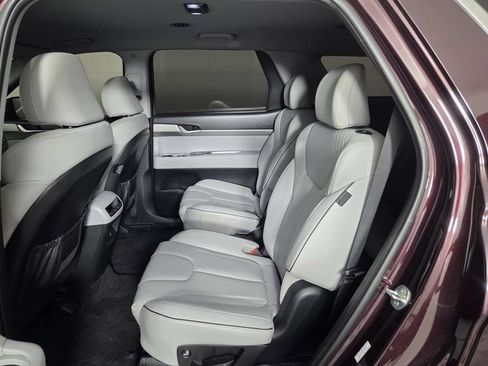 Used 2023 Hyundai Palisade SEL FWD image 23