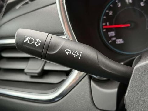 Used 2019 Chevrolet Equinox LT AWD/4WD image 21