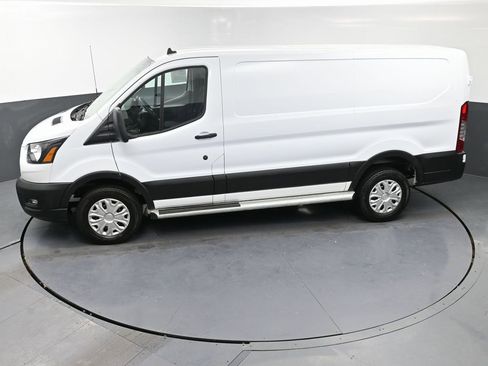 Used 2024 Ford Transit 250 Low Roof w/ Exterior Upgrade Package image 42