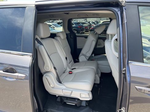 Used 2025 Honda Odyssey EX-L image 11