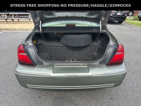 Used 2002 Mercury Grand Marquis GS image 31