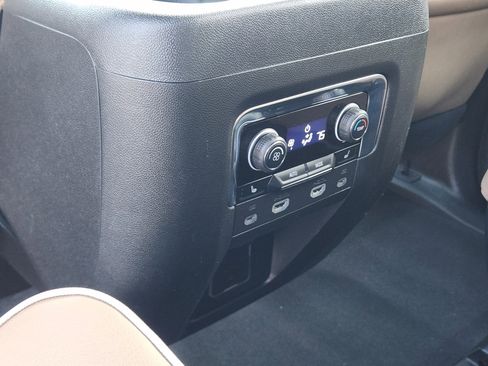 Used 2023 Chevrolet Tahoe Premier w/ Advanced Technology Package image 35