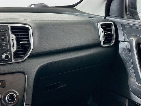 Used 2017 Kia Sportage LX image 22
