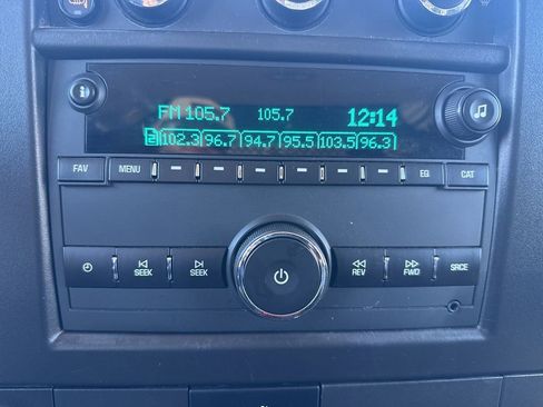 Used 2023 Chevrolet Express 2500 w/ Driver Convenience Package image 15