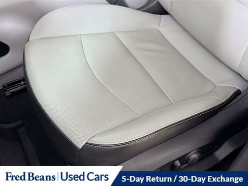 Used 2020 GMC Terrain SLT w/ Preferred Package image 22