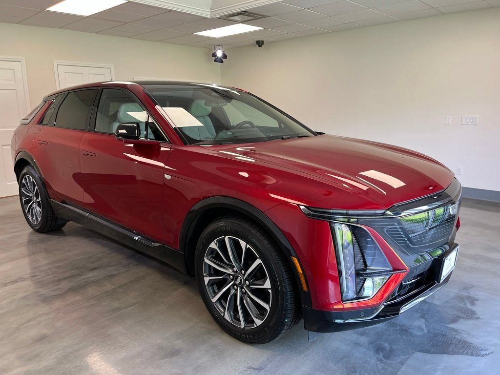 Certified 2024 Cadillac Lyriq Sport w/ LPO, Floor Liner Package AWD/4WD image 1