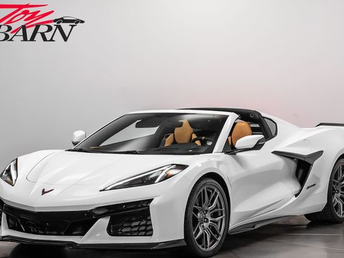 Used 2023 Chevrolet Corvette Z06 w/ Engine Appearance Package image 1