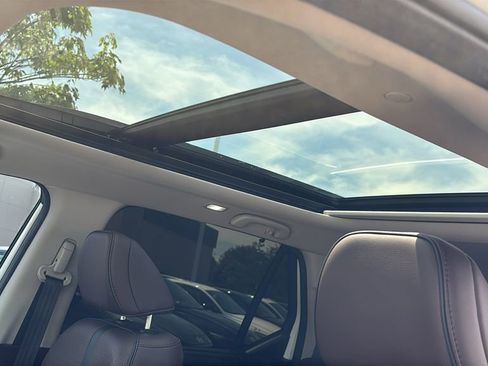 Certified 2023 Honda Pilot Elite image 24