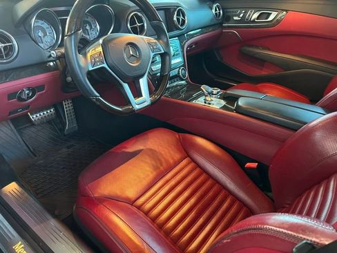 Used 2013 Mercedes-Benz SL 550 image 25
