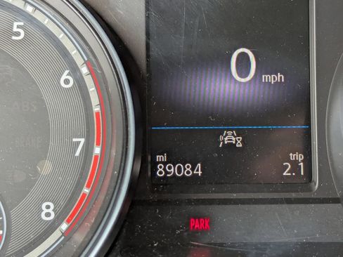 Used 2021 Volkswagen Atlas SE w/ Panoramic Sunroof Package FWD image 48