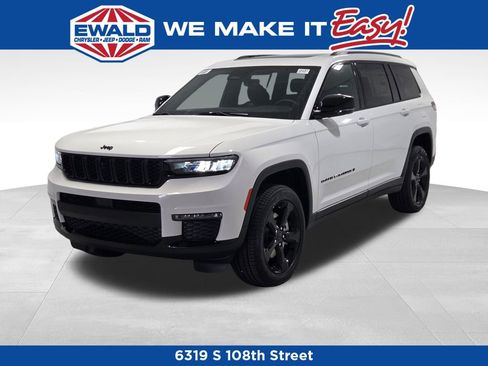 New 2025 Jeep Grand Cherokee L Limited w/ Black Appearance Package image 18