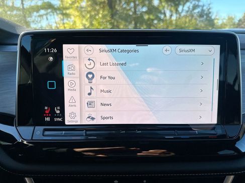 New 2026 Volkswagen Atlas Cross Sport SE image 38